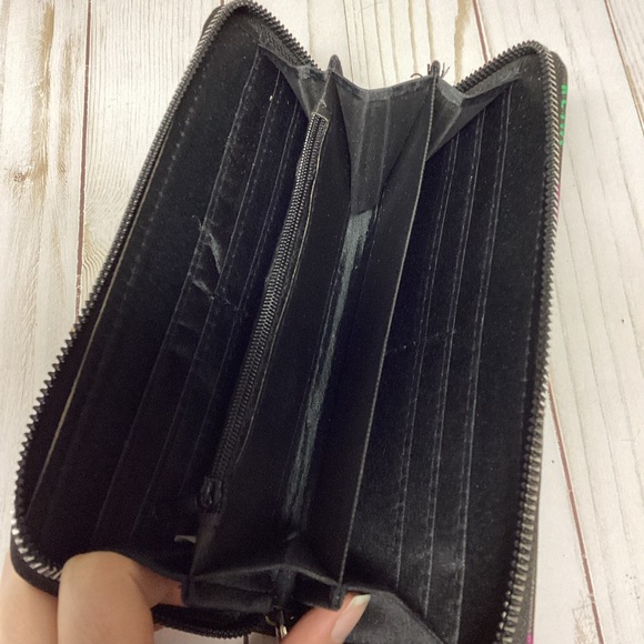 BOGO Aeropostale Black and Multi Wallet - Picture 5 of 8